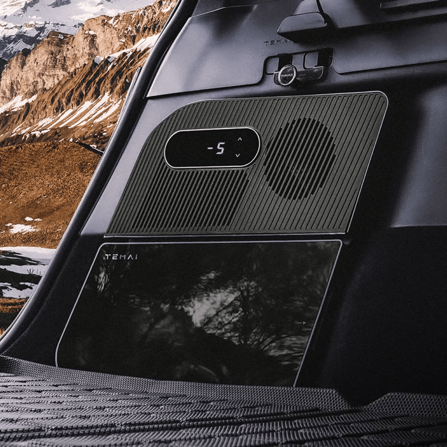 Tesla Model Y Trunk Refrigerator - Durable & Quick Cooling for Outdoor Adventures