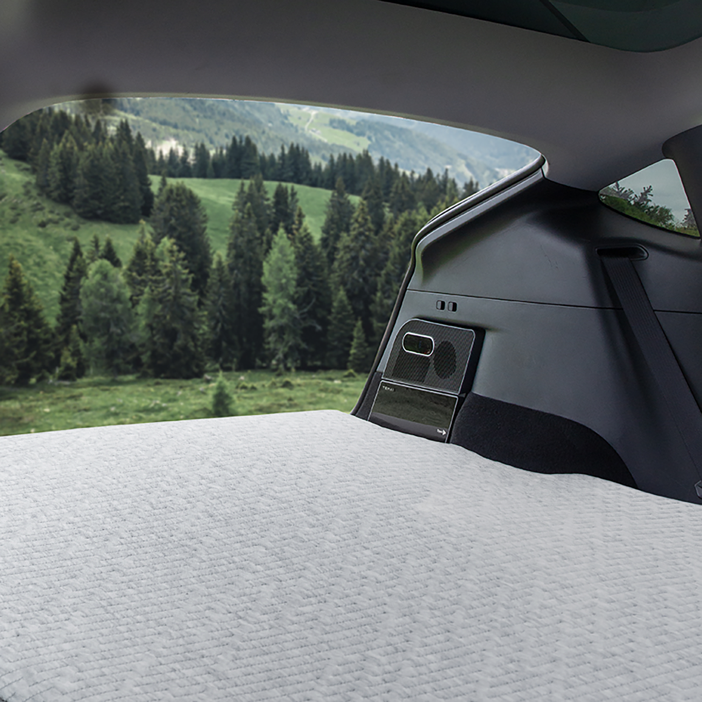 Tesla Model 3/Y Foldable Mattress - Adaptive & Breathable for Enhanced Camping Comfort