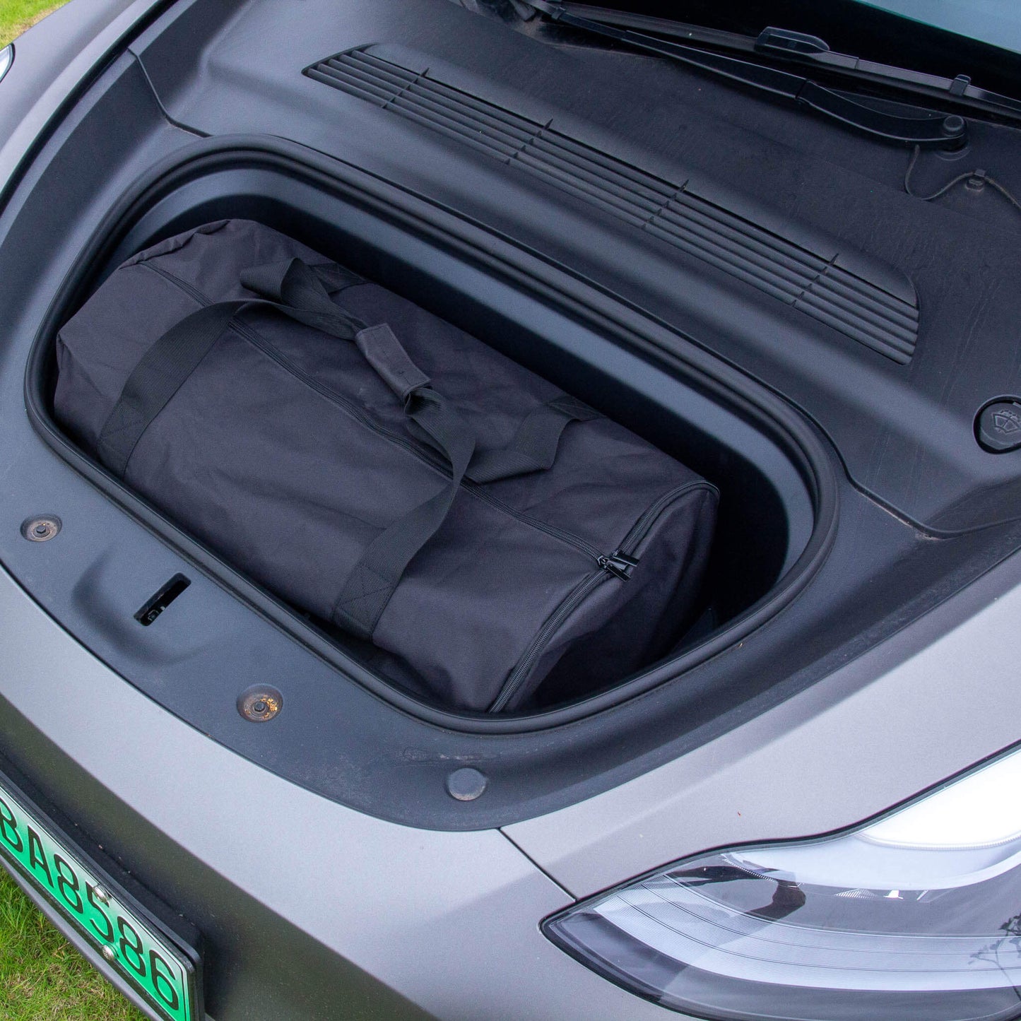 Tesla Model 3/Y Foldable Mattress - Adaptive & Breathable for Enhanced Camping Comfort